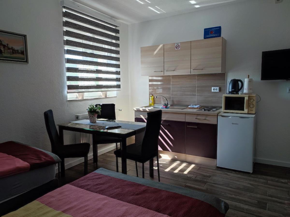 Gračac Apartman Toni מראה חיצוני תמונה