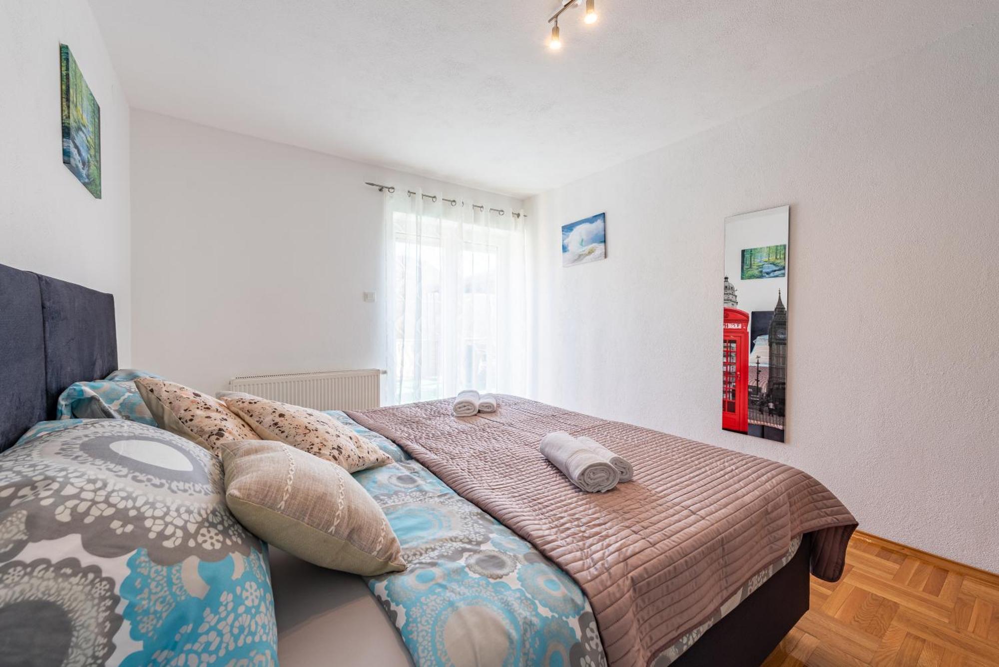 Gračac Apartman Toni מראה חיצוני תמונה