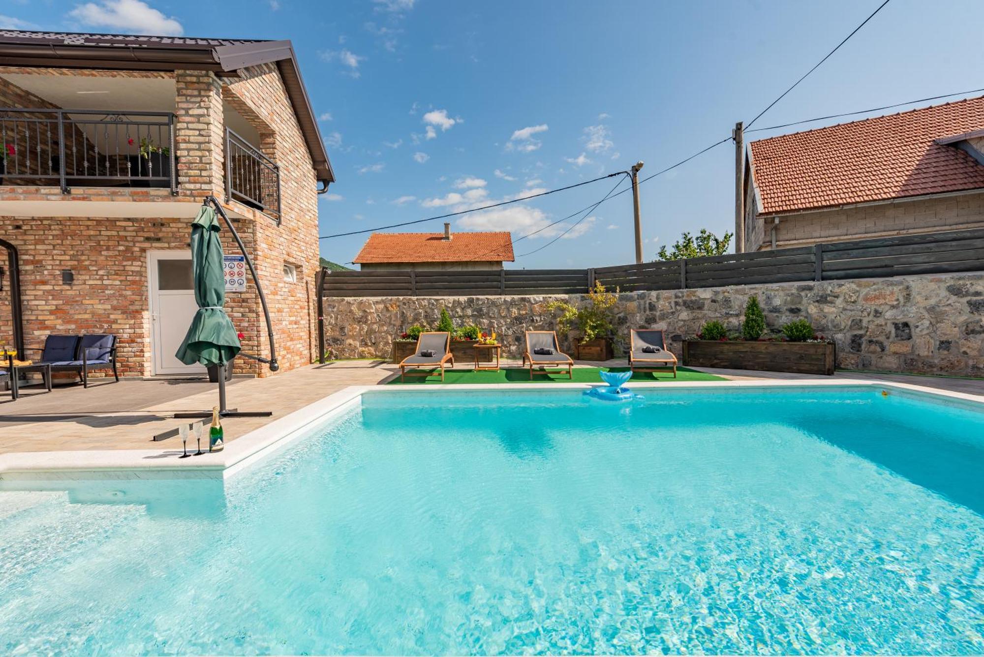 Gračac Apartman Toni מראה חיצוני תמונה